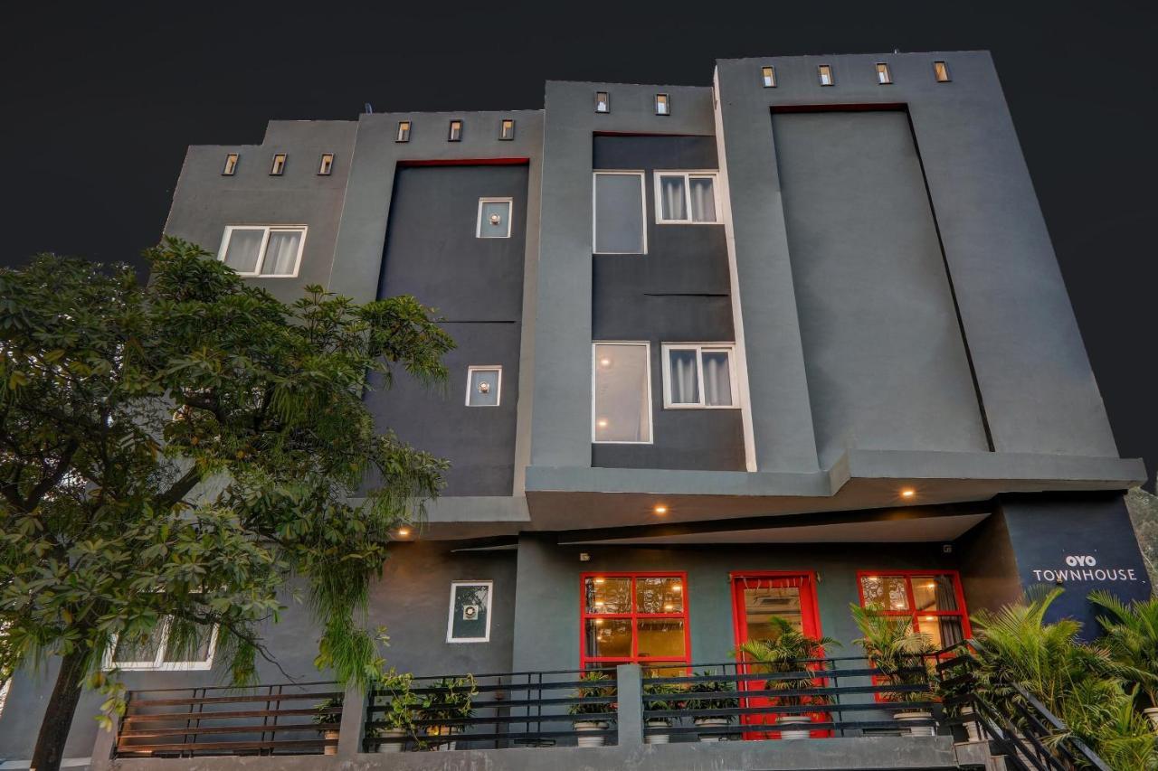 Super Townhouse 139 Ashiyana Smriti Upvan Near Emerald Mall Lucknow Bijnaur Zewnętrze zdjęcie